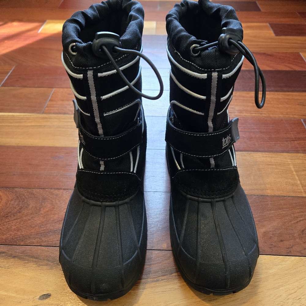 Totes Boots